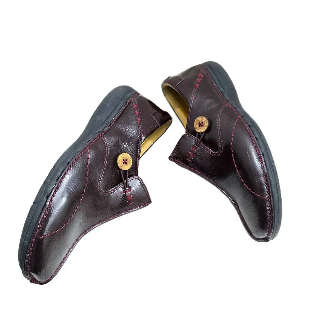 Clarks Artisan Un Loop Back Burgundy Red Patent Leather Comfort Slip on Shoes